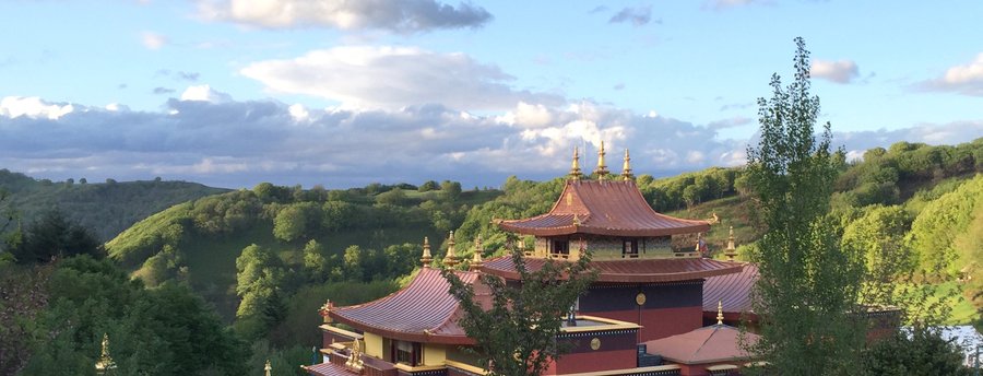 Domaine AbracadaRoom : Séjour Méditation à Lérab Ling - Image 17