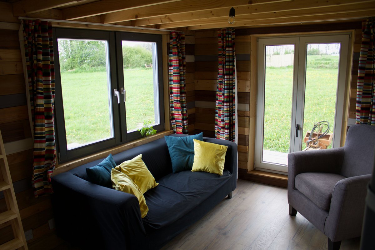Les Jours Heureux Tiny House à Villers-Le-Gambon (3)