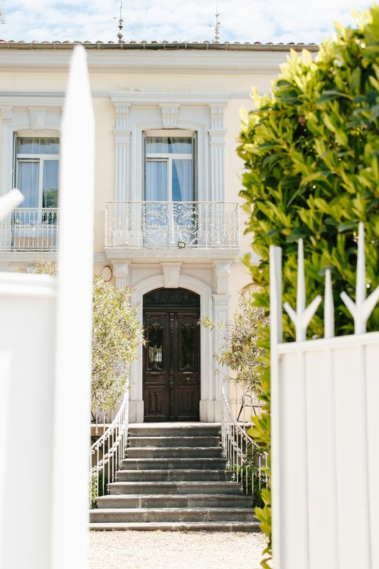 Maison de maître 4* avec piscine & jardin (6 pers.) à Magalas (2)
