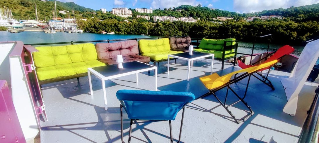 Domaine AbracadaRoom : Bateau Independence - Bed & breakfast - Image 5