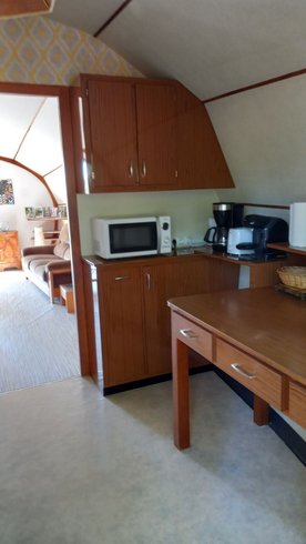 Hébergement AbracadaRoom : L'insolite Tonneau Creusois des années 70 - Image 8