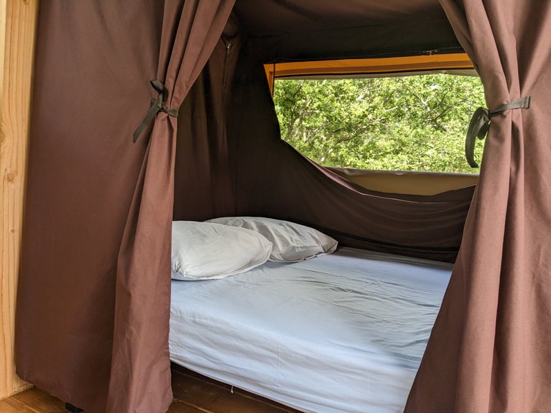 Hébergement AbracadaRoom : Cabane sur pilotis avec piscine et vue - Image 2