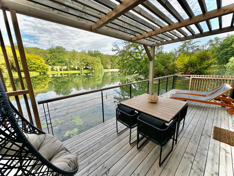 Hébergement AbracadaRoom : Cabane sur l'eau : L’Õthentique - Image 19