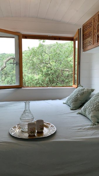 Hébergement AbracadaRoom : La Roulotte bohème - Image 4