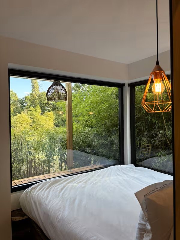 Lodge luxe bain nordique au bord du Canal de Briare à 1h30 de Paris à Montcresson (4)