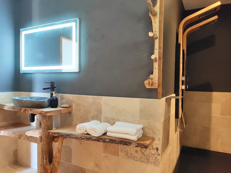 Hébergement AbracadaRoom : Villa XXL Safari avec Piscine - Image 22