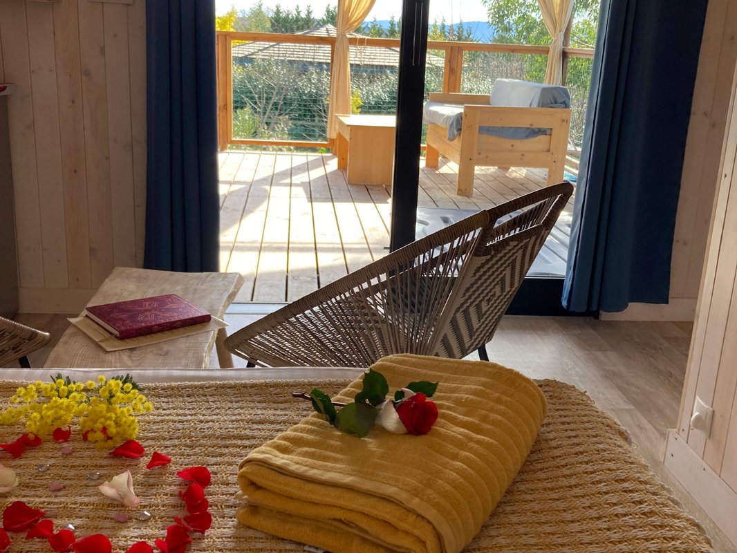 Cabane Miel et Coton -  spa privatif à Villarzel Du Razès (18)