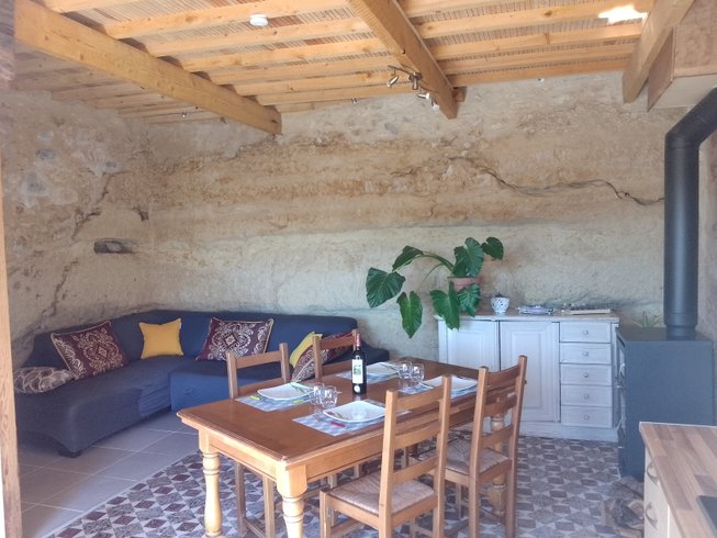 Hébergement AbracadaRoom : Le rocher des sources - Image 2