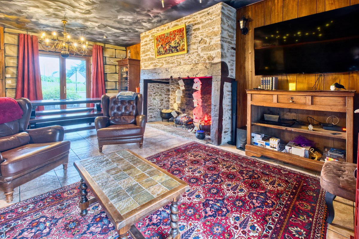 Le relais des sorciers à Espartignac (1)