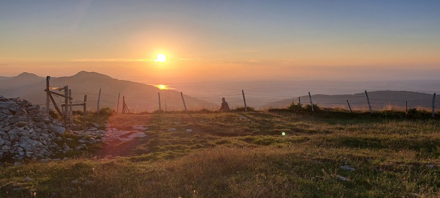 Hébergement AbracadaRoom : La Roulotte Franco-Suisse - Image 2