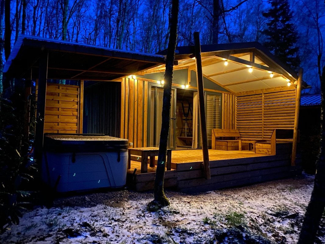 HY•Lødge Spa-2pers N°2 (Chalet nature avec spa privatif) à Anould (24)