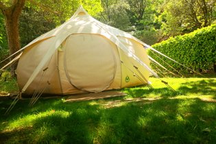 Tente et tente lodge Gard