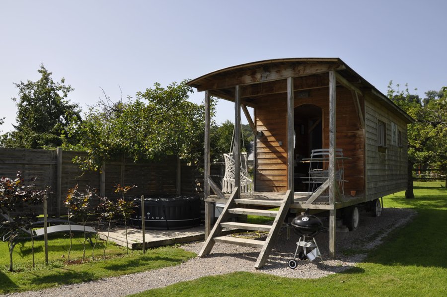 Hébergement AbracadaRoom : La maison du bonheur roulotte & Spa - Image 2