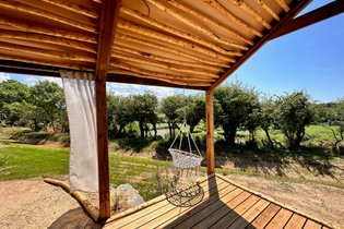 DAMONA LODGES