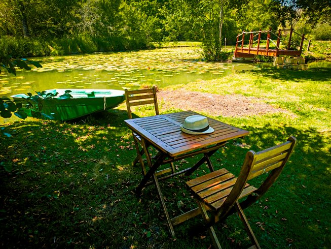Hébergement AbracadaRoom : La Cabane du Pêcheur, chalet en A au bord d'un étang de pêche (découverte) à Sarlat - Image 14