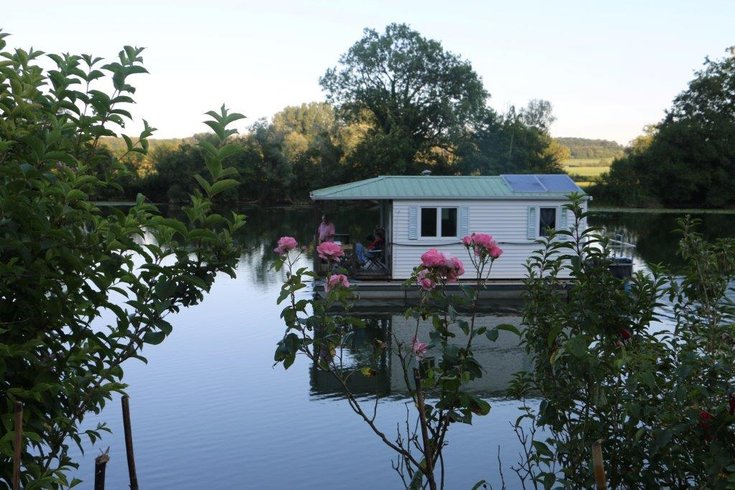 Hébergement AbracadaRoom : Cottage flottant près de Dijon - Image 1
