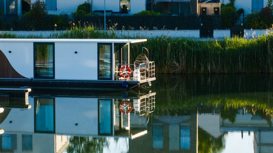 Hébergement AbracadaRoom : Suite flottante Supérieure Lit king-size Balnéo Sauna - Image 2