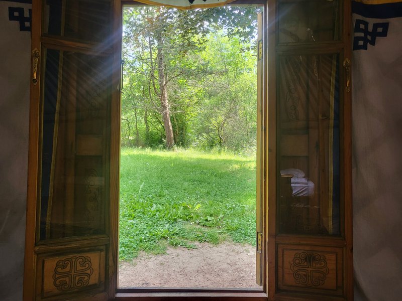 Hébergement AbracadaRoom : Yourte traditionnelle - Image 5