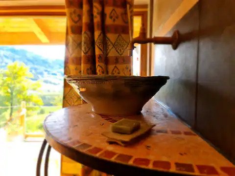 Hébergement AbracadaRoom : Refuge insolite avec vue panoramique - Image 29