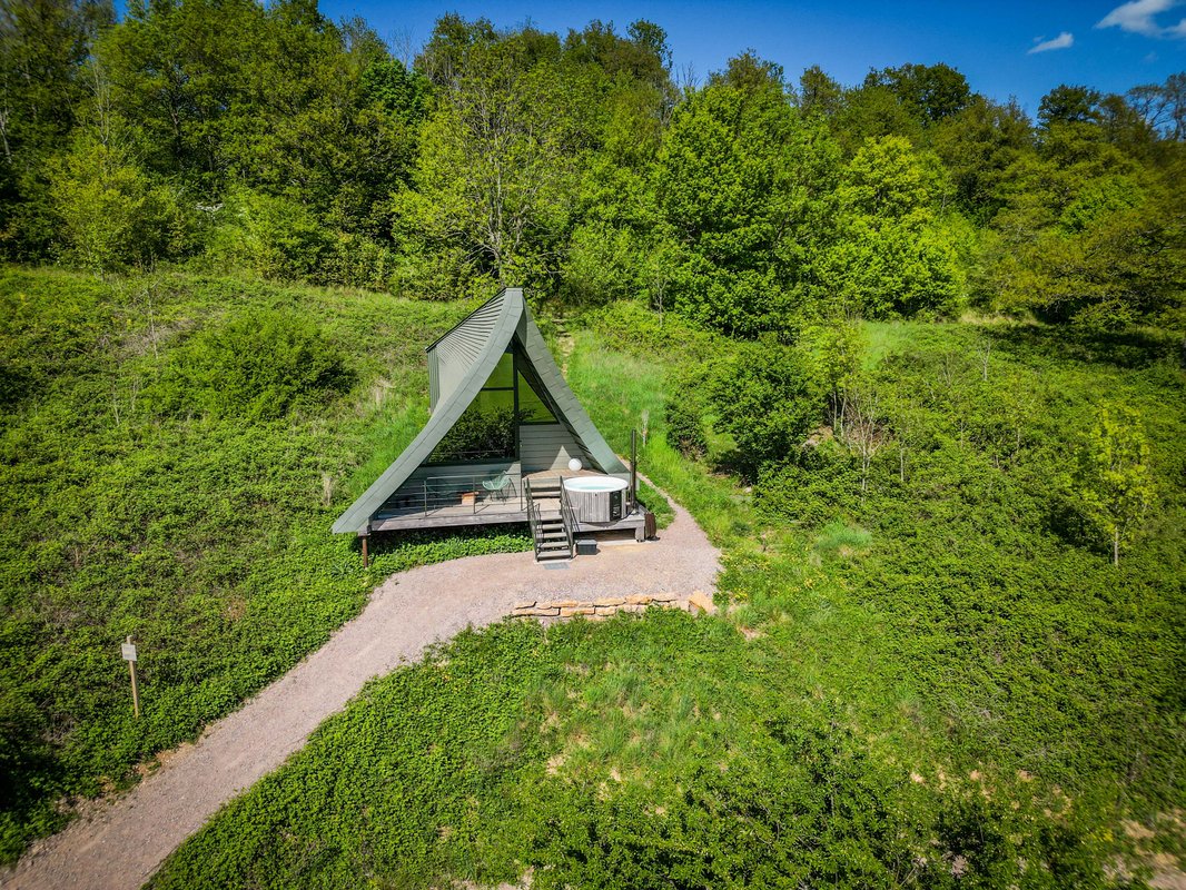 Singi : ecolodge de luxe en pleine nature avec bain nordique à Massingy-Lès-Vitteaux (33)