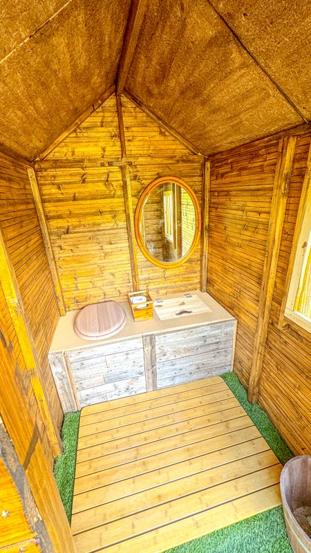 Chalet en verre sous une pluie d’étoiles à Biot (59)