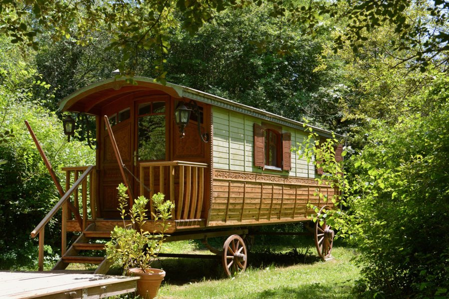 Hébergement AbracadaRoom : Roulotte Romanée - Image 1