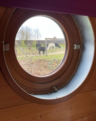 Hébergement AbracadaRoom : Lodge Duo Flottant Les Preuses Spa et sauna privé - Image 10