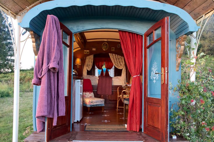 Hébergement AbracadaRoom : Roulotte Matisse & Spa - Image 6