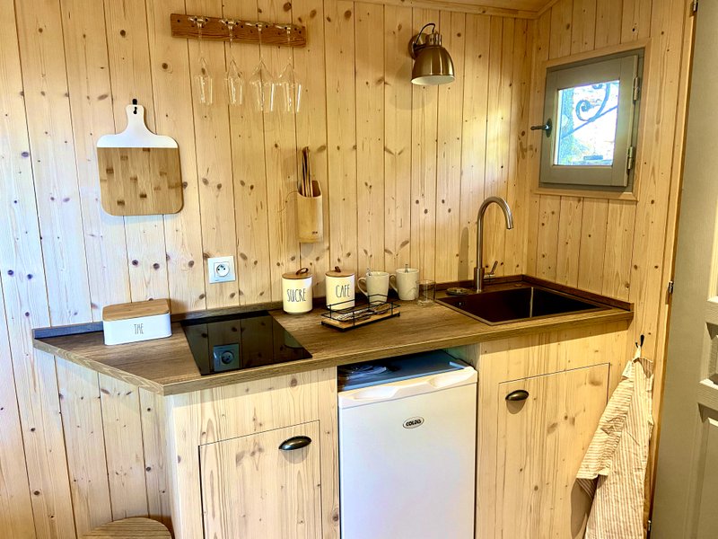 Hébergement AbracadaRoom : La Bignone, Roulotte & Spa partagé - Image 7