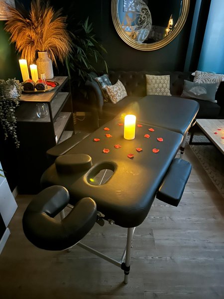 Hébergement AbracadaRoom : Évasion romantique au coeur de l'Amazonie, SPA, CINÉMA PRIVÉ, 5 min centre - Image 5