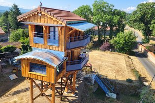 Cabane sur pilotis Puy-de-Dôme