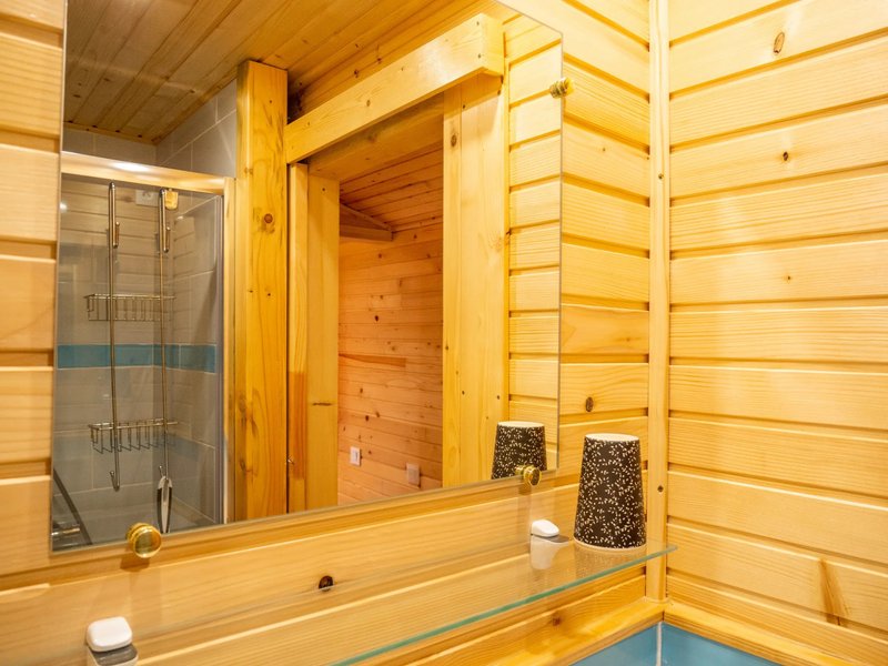 Hébergement AbracadaRoom : Roulotte Les Mésanges — Bohème Roumaine - Image 8