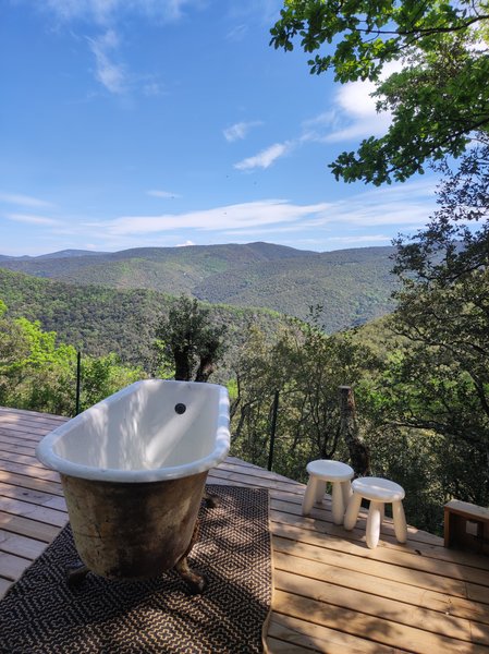 Hébergement AbracadaRoom : La tente Sushine et sa baignoire avec vue - Image 9