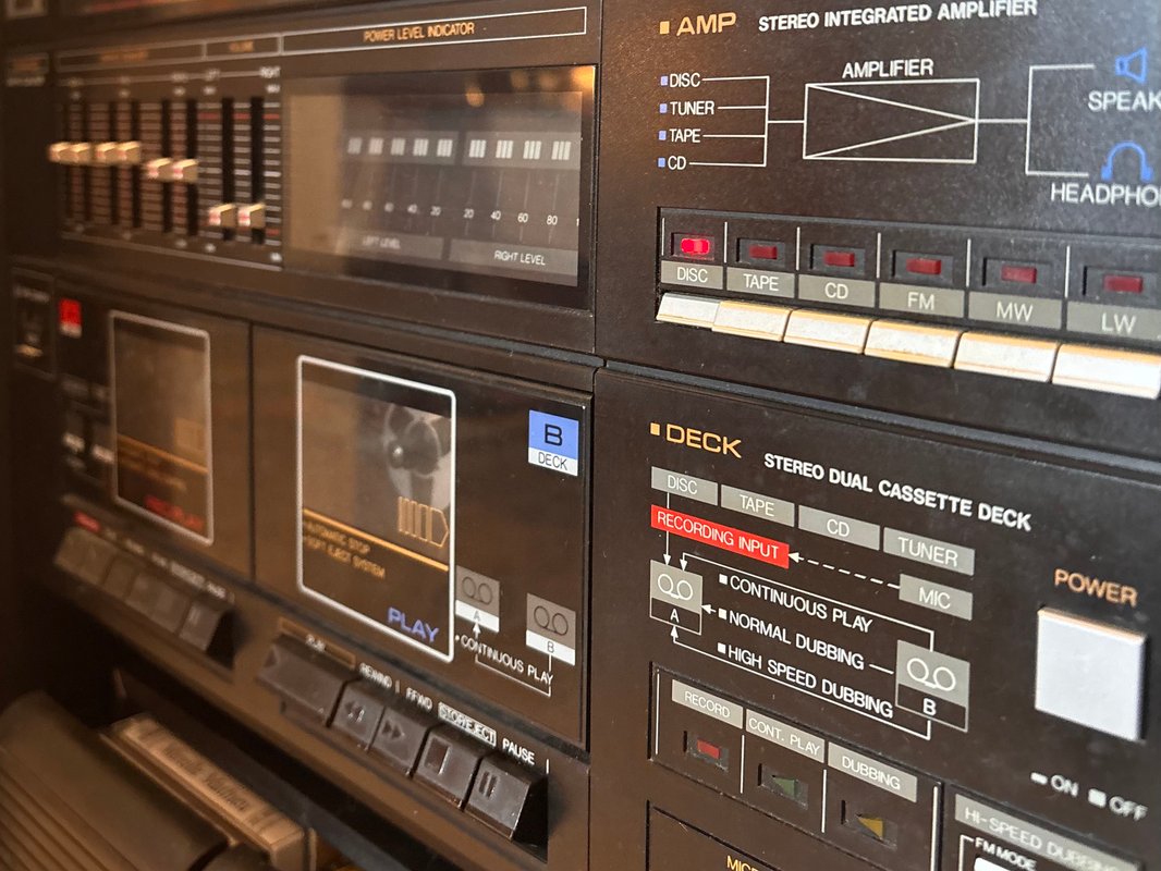 Chambre Vintage Années 80 à Behen (12)