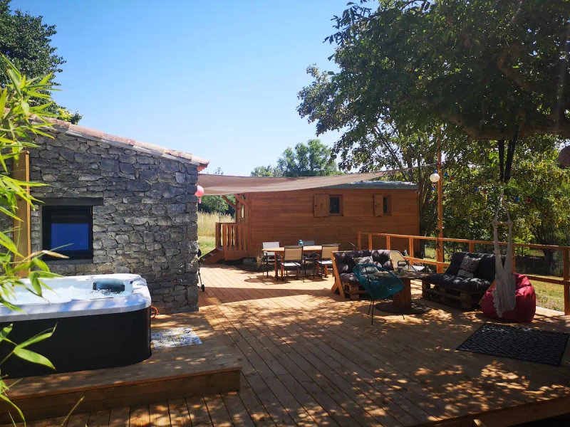 Hébergement AbracadaRoom : Roulotte la Clé du Luberon & SPA - Image 5