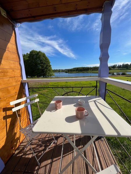 Hébergement AbracadaRoom : La roulotte chauffée au bord du lac - Image 3