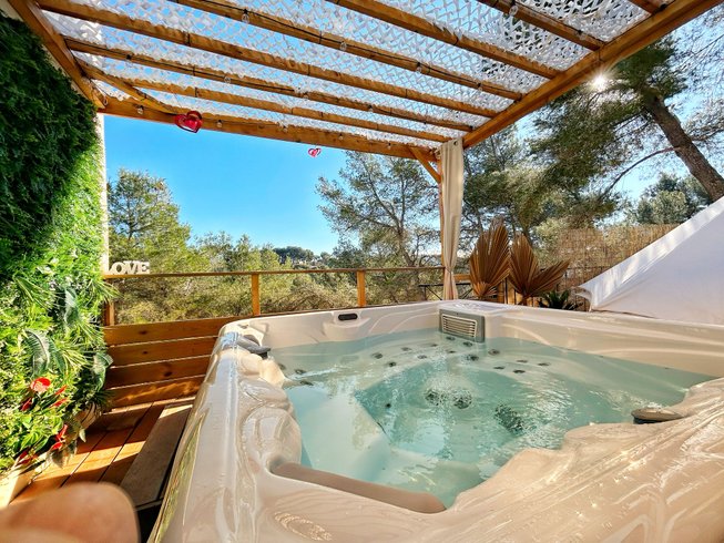 Hébergement AbracadaRoom : La tente lodge spa de MFG - Image 4