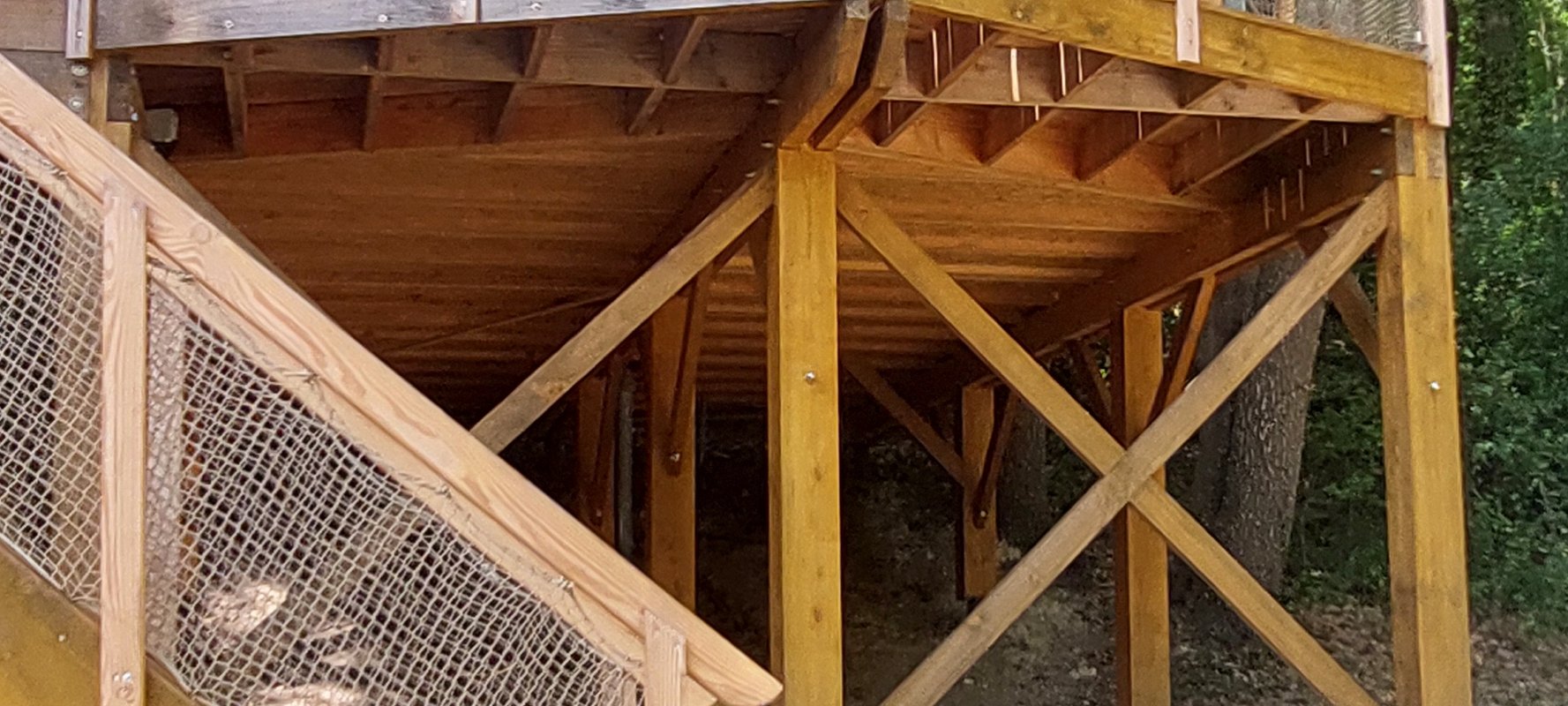 Cabane perchée BLOOMA & Spa à Sarrant (19)