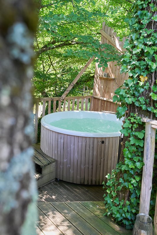 Zome Casse-Noisette & Spa à Lamothe-Fénelon (4)