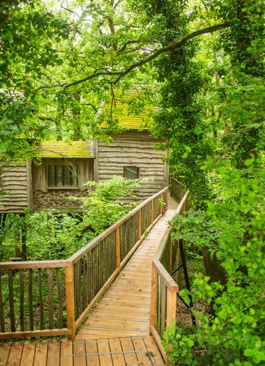 Cabane Château Hautefort & Spa à Beaumontois En Perigord