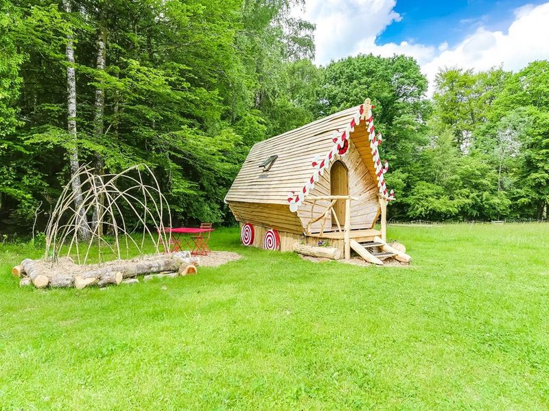 Hébergement AbracadaRoom : La Roulotte Hansel et Gretel - Image 1