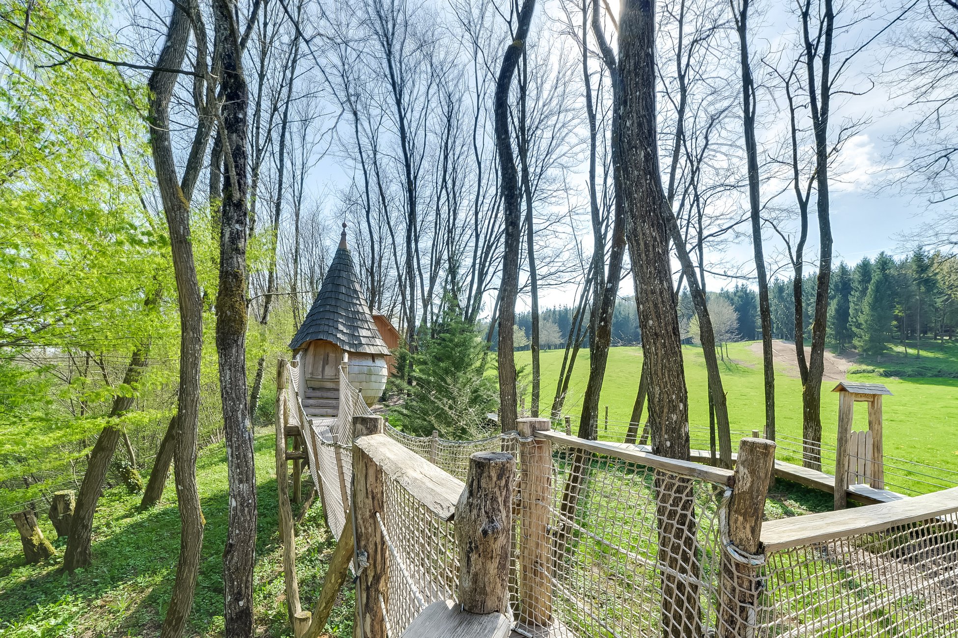 Hébergement UnicStay : Cabane des Acacias à Corcelle-Mieslot