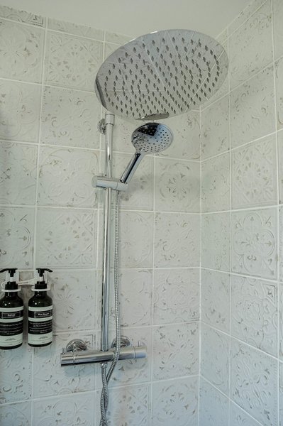 Hébergement AbracadaRoom : Tiny cosy & Spa - Image 26