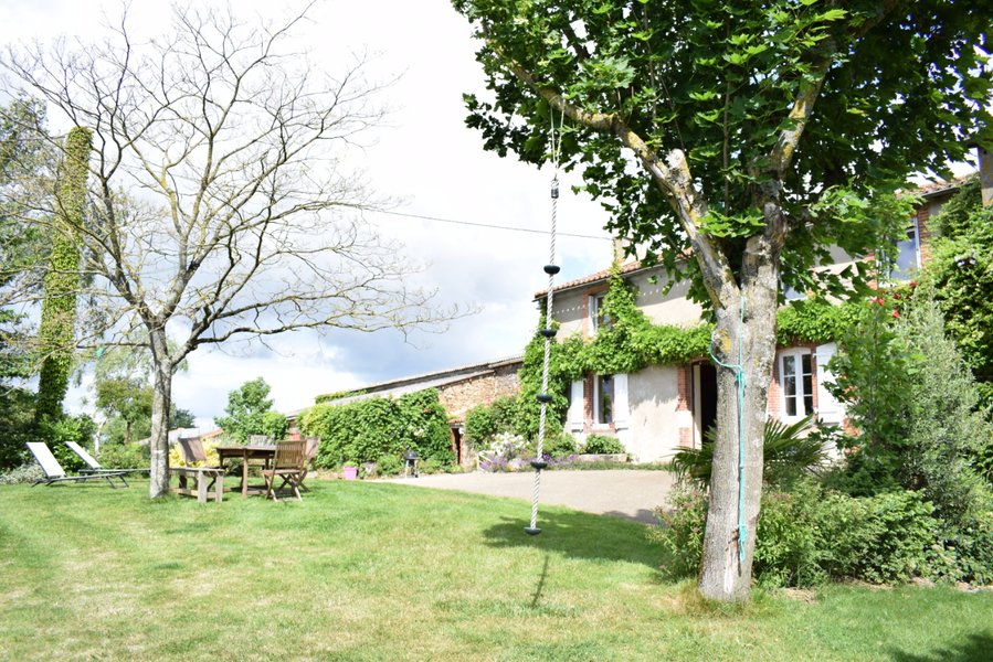 Domaine AbracadaRoom : La Flocellière en Vendée - Un Lit au Pré (à supprimer) - Image 2