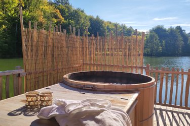 Cabane flottante Spa - Martin pêcheur à Vernois Les Vesvres (4)