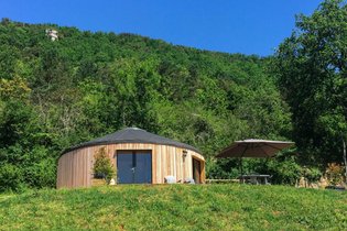 Cabane Insolite avec Spa et Vue, proche Sarlat