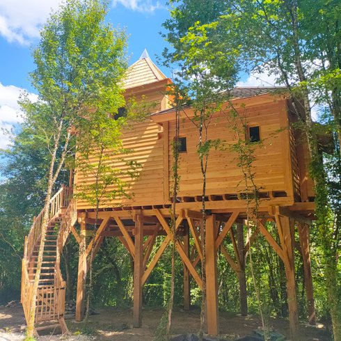 Hébergement AbracadaRoom : Le Château Des Fées & Spa - Image 7