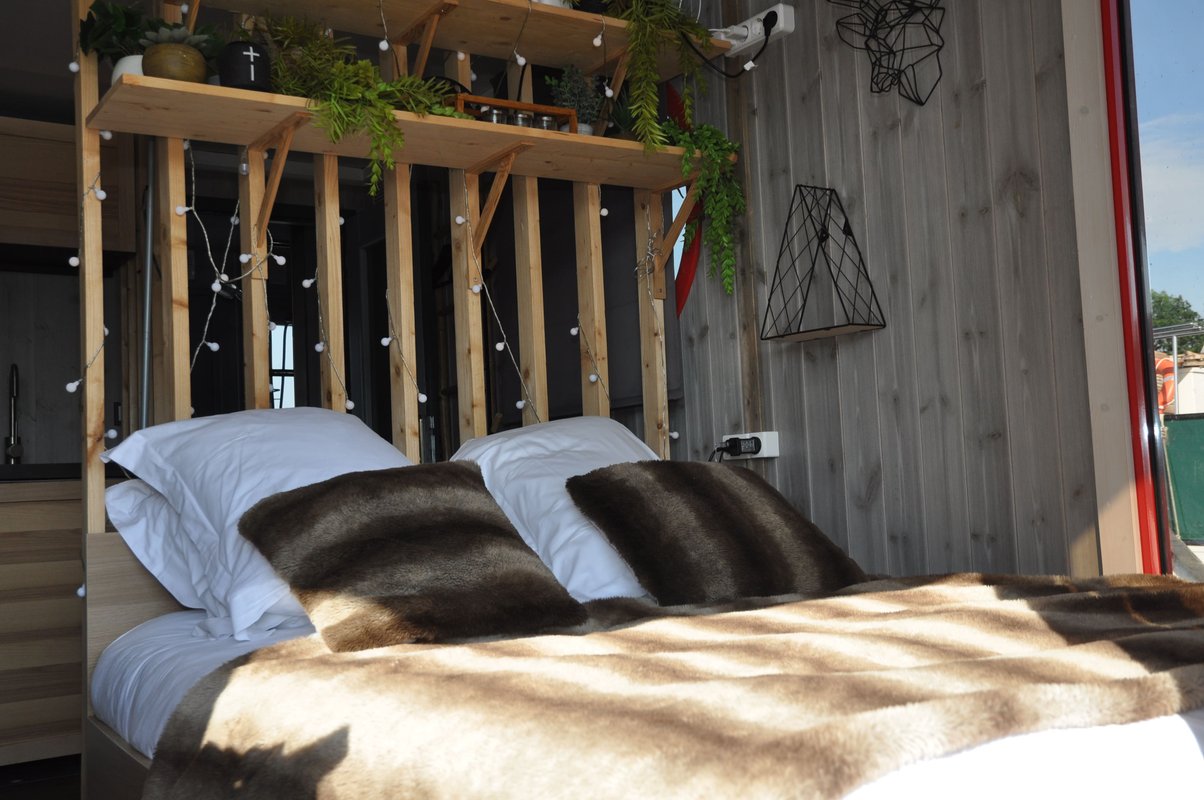 Stockholm & Spa à Saint-Martin-La-Garenne (33)