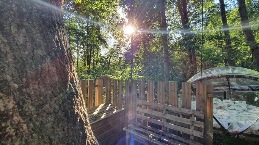 Hébergement AbracadaRoom : Bulle Mi-Hauteur la Maison du Rocher - Image 2