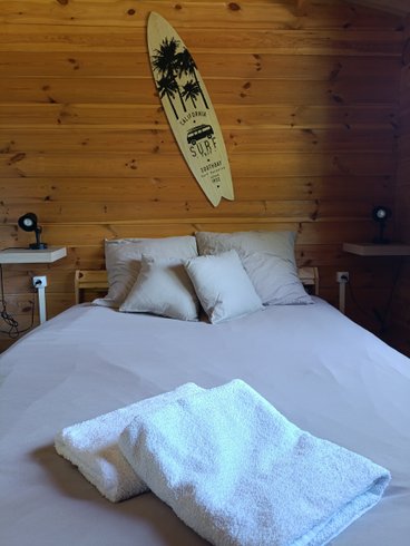 Hébergement AbracadaRoom : Chalet Nomade – Escapade au bord de l’étang - Image 3